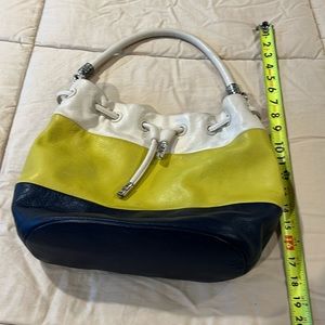Bucket bag